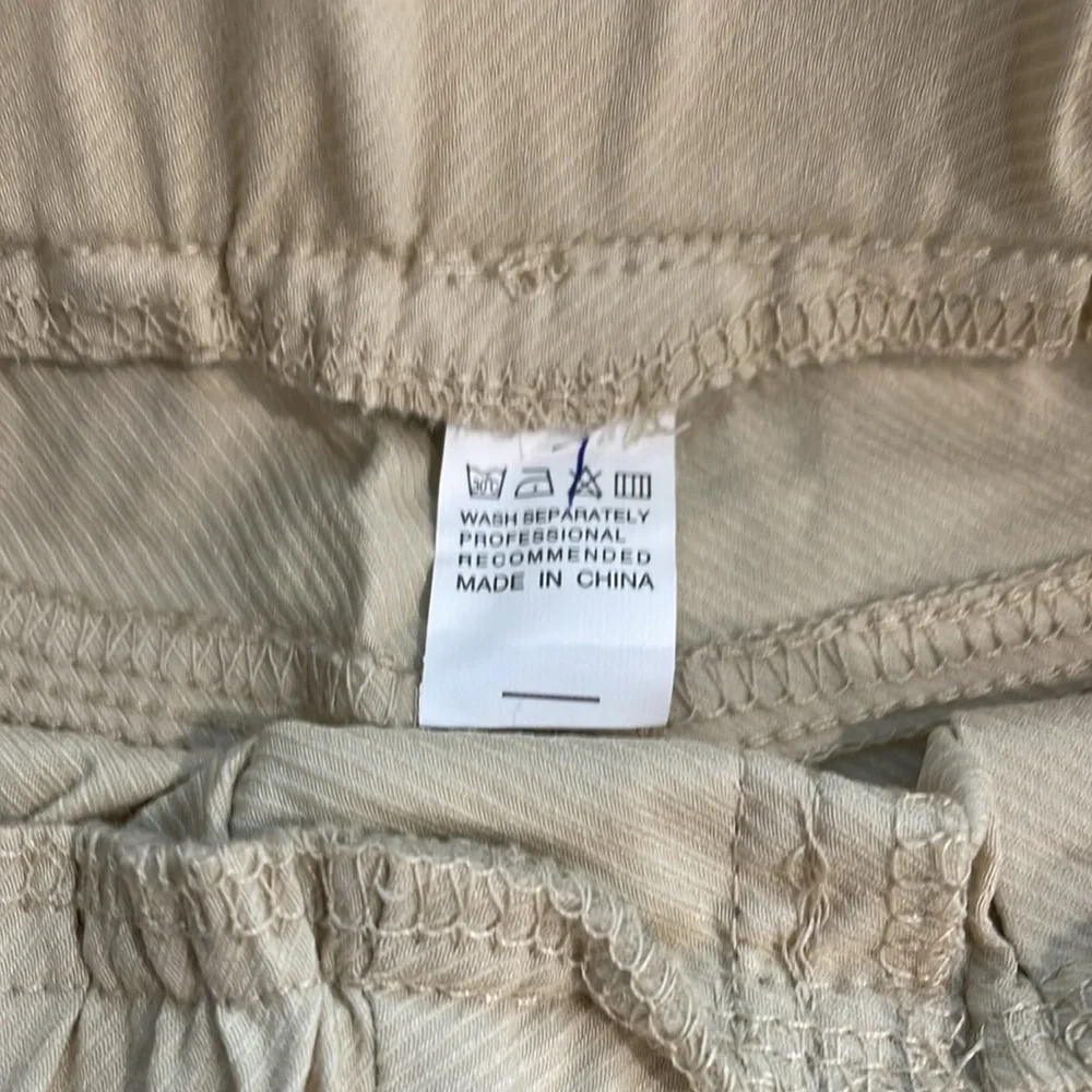 NWOT Wide Leg Cropped Khaki Tan Elastic Waist Pull On Casual Pants Size S - Picture 6 of 7